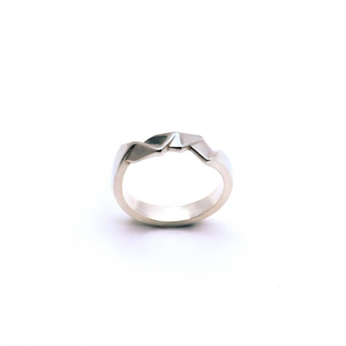 Bague NI en argent massif 925 (2,5g à 4g) de la collection KAMI.