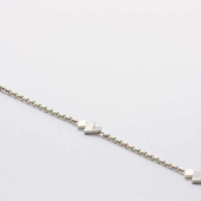 Collier SHI en argent massif 925 (9g) de la collection KAMI.